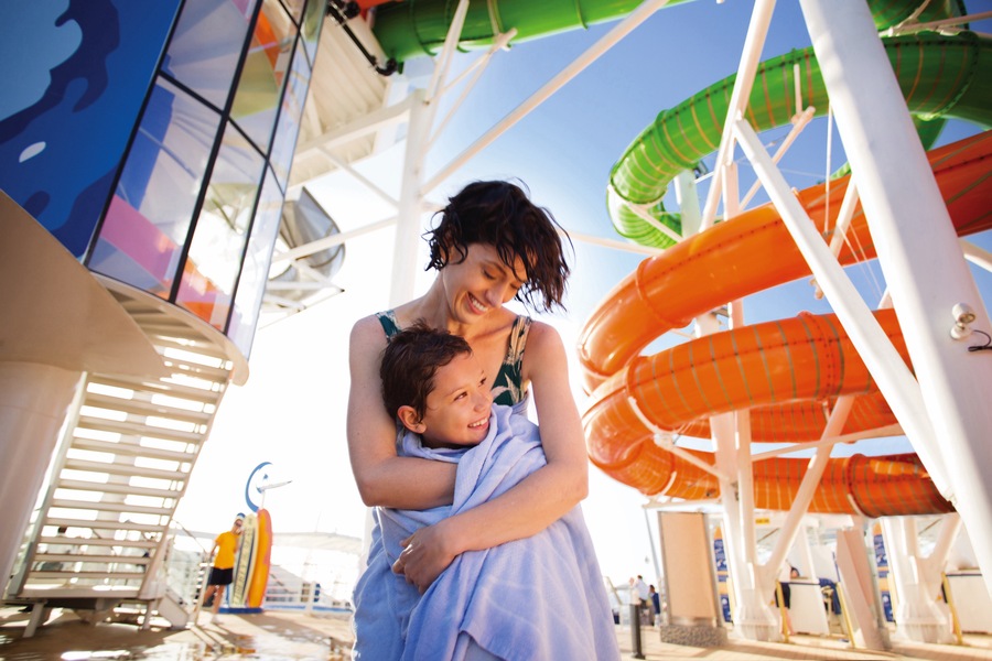 Royal Caribbean International, Liberty of the Seas, Perfect Storm 2.jpg